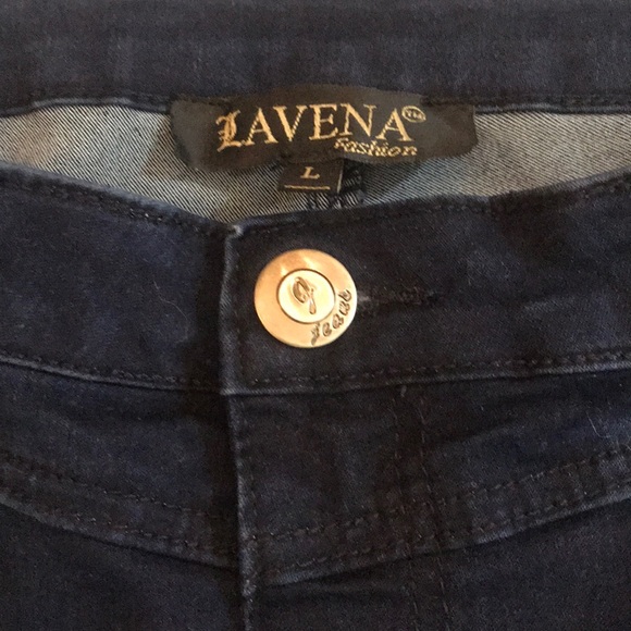 “LAVENA” Designer Ladies Denim Capris . - Picture 3 of 13
